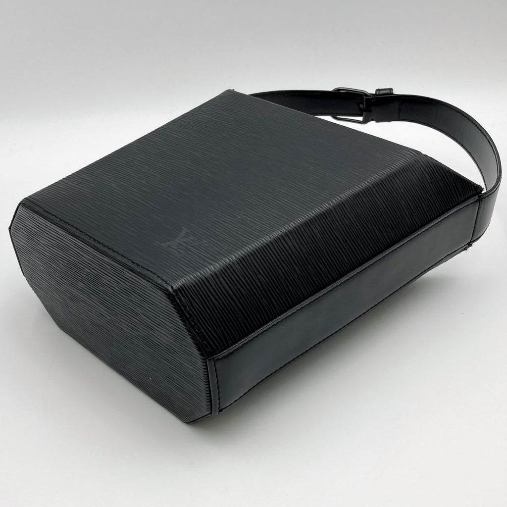 Louis Vuitton M80161/Sac Sau Epi Noir Handbag in Black Leather
