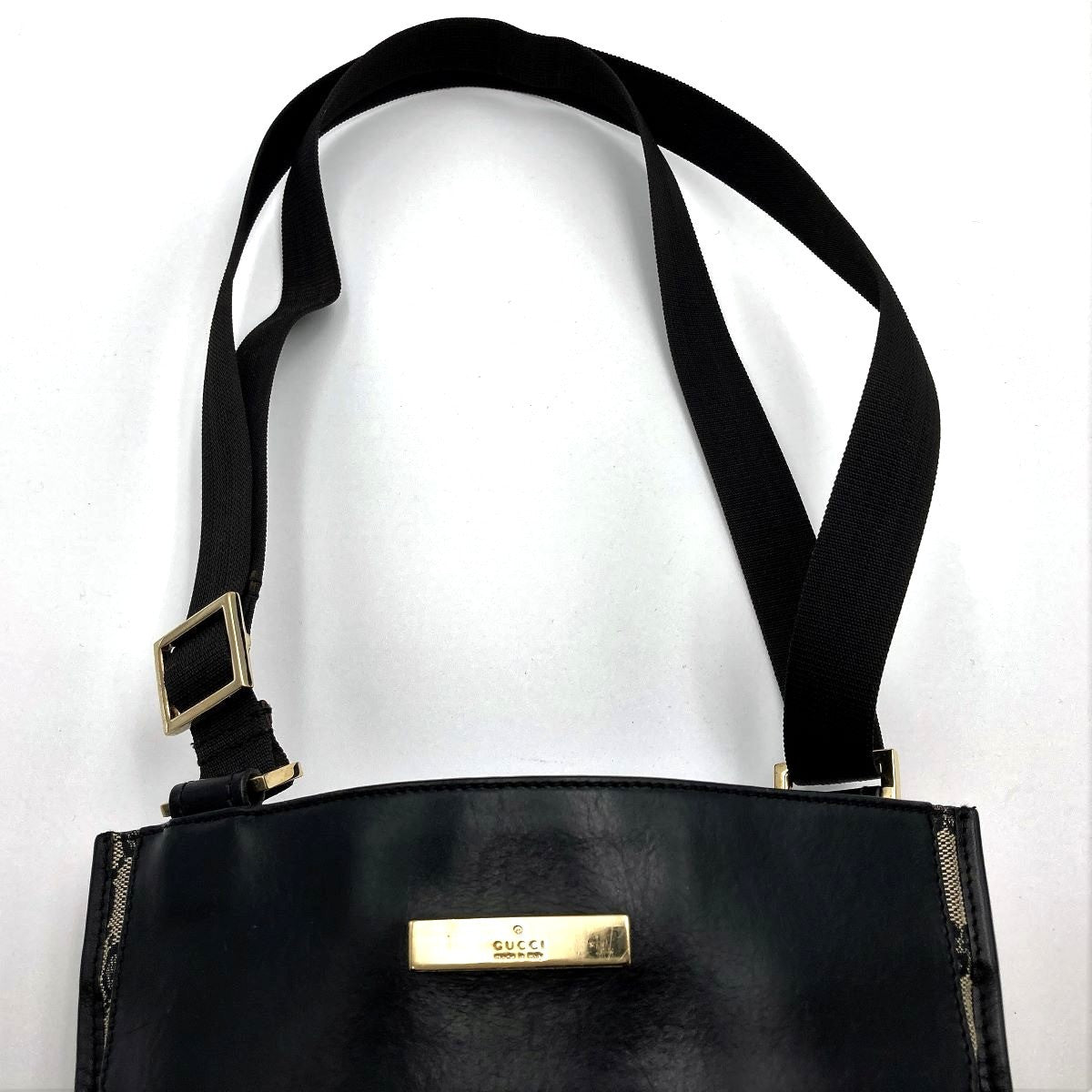 Gucci 019 0348 GG Canvas Shoulder Bag Black