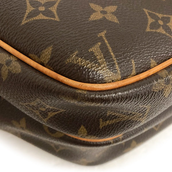 Louis Vuitton M45254/Reporter PM Shoulder Bag in Monogram Canvas and Brown