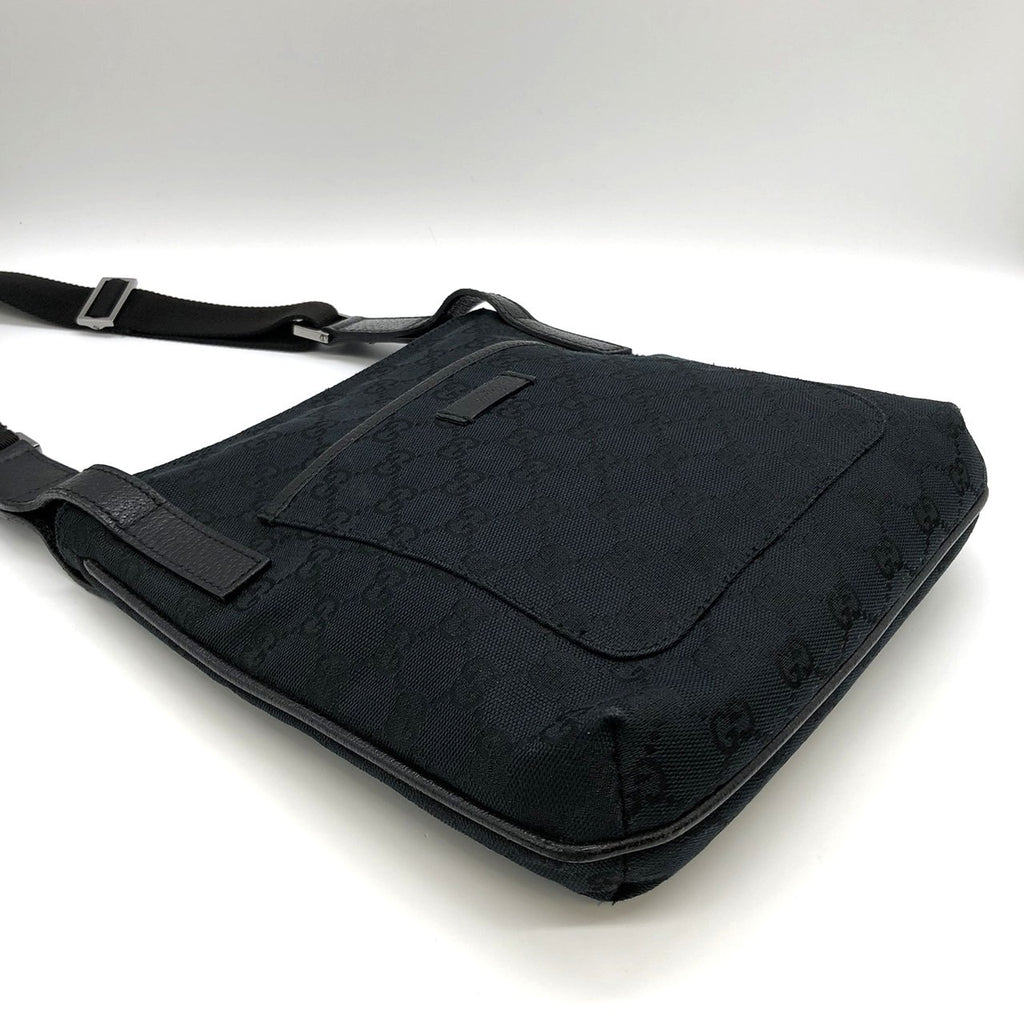 Gucci 122793 Shoulder Bag in Black GG Canvas