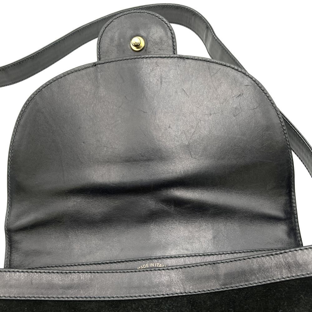 Vintage Gucci Horseshoe Shoulder Bag in Black Suede/Leather. High-End Brand.