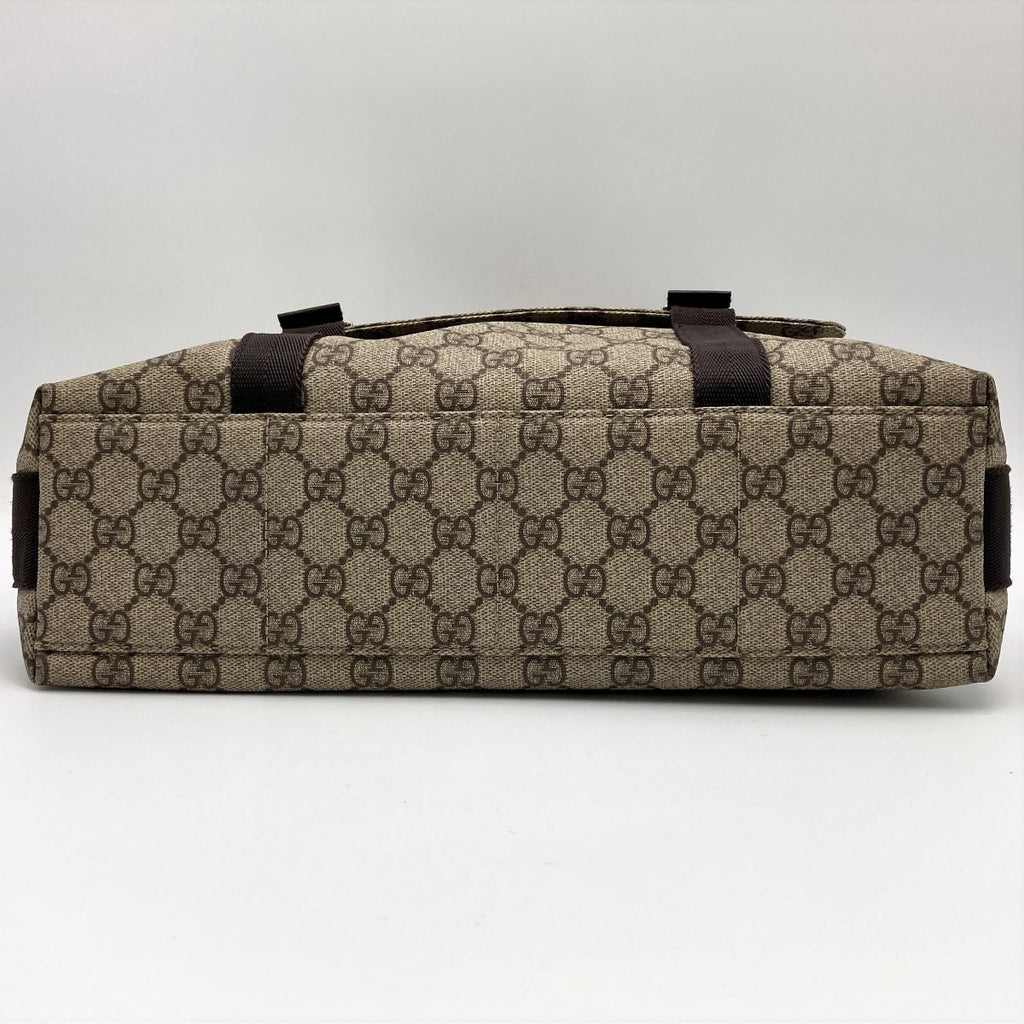 Gucci 122373 GG Supreme Messenger Shoulder Bag, Brown