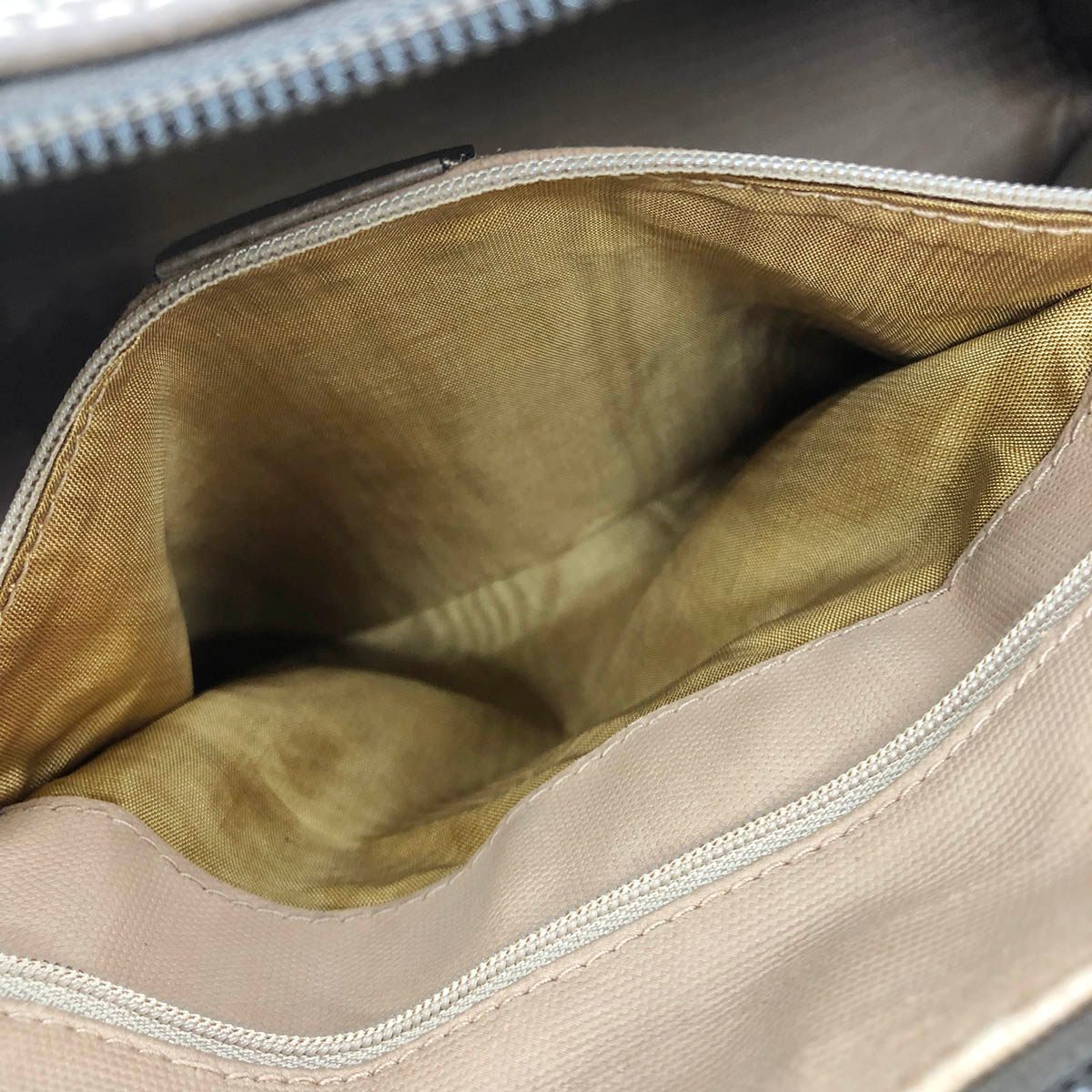 Gucci 000 40 2-way handbag/shoulder bag in GG Supreme beige and brown