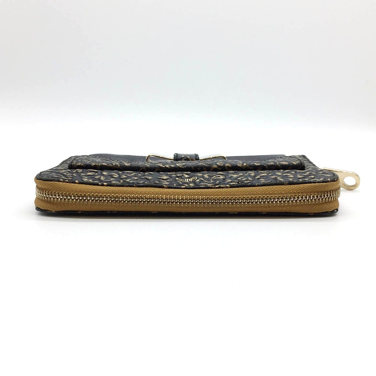 Chloe Lily Long Wallet with Zip-Around Ribbon and Leather in Black and Gold