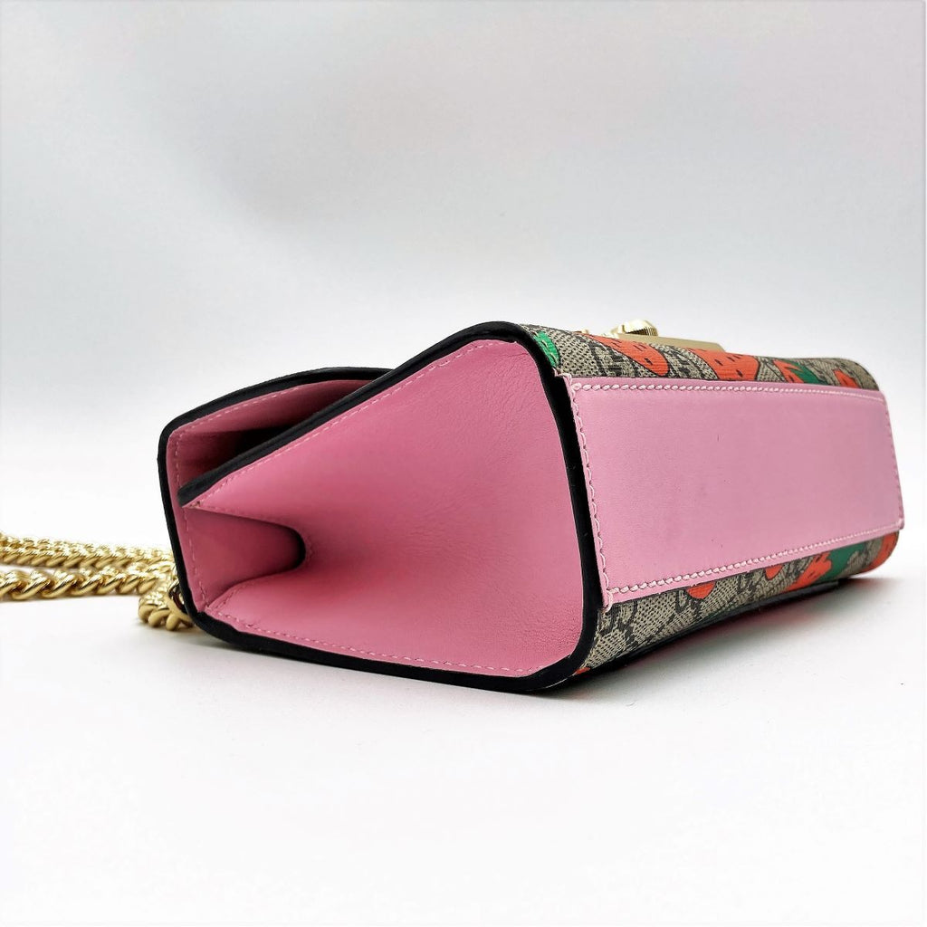 Gucci 409487 Shoulder Bag GG Supreme Strawberry Pattern Strawberry Red Pink Gold