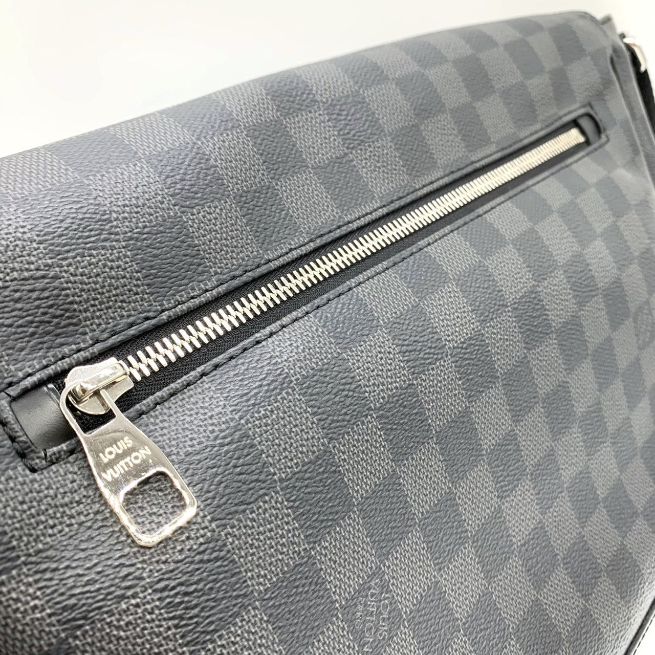 Louis Vuitton N41458 Messenger MM A4 Size Crossbody Shoulder Bag in Black Damier Graphite PVC and Leather
