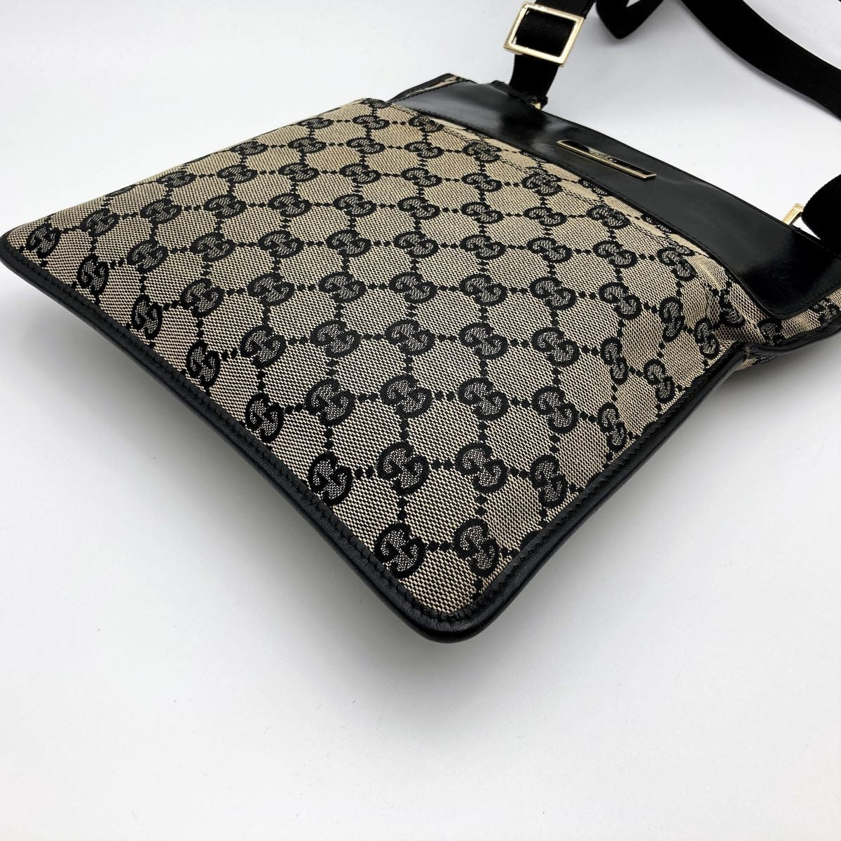 Gucci 019 0348 GG Canvas Shoulder Bag Black