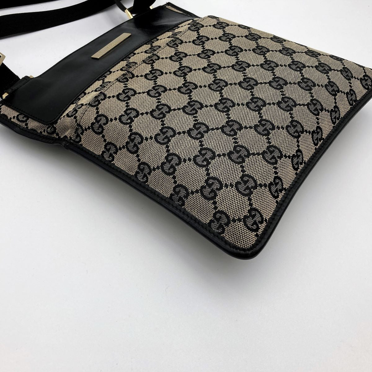 Gucci 019 0348 GG Canvas Shoulder Bag Black