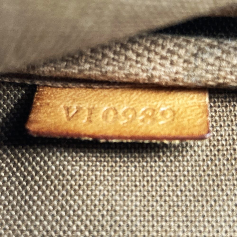 Louis Vuitton M51980 Pochette Accessoires (old) Pouch in Brown Monogram Canvas
