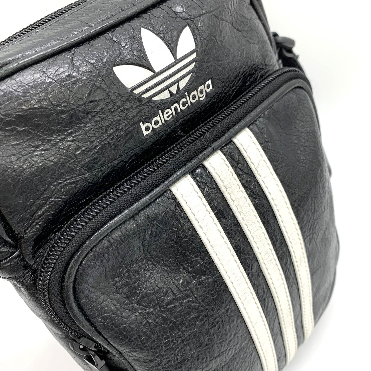 BALENCIAGA adidas コラボ　ボディバッグ レザー ブラック BALENCIAGA（バレンシアガ） adidas アディダスコラボ ウエストバッグ