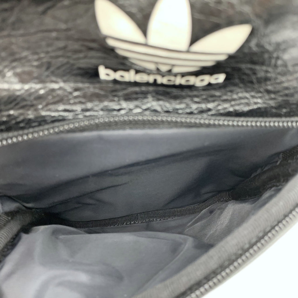 BALENCIAGA x adidas Collaboration Balenciaga Adidas Small Messenger Bag/Crossbody/Shoulder Bag Black 721850