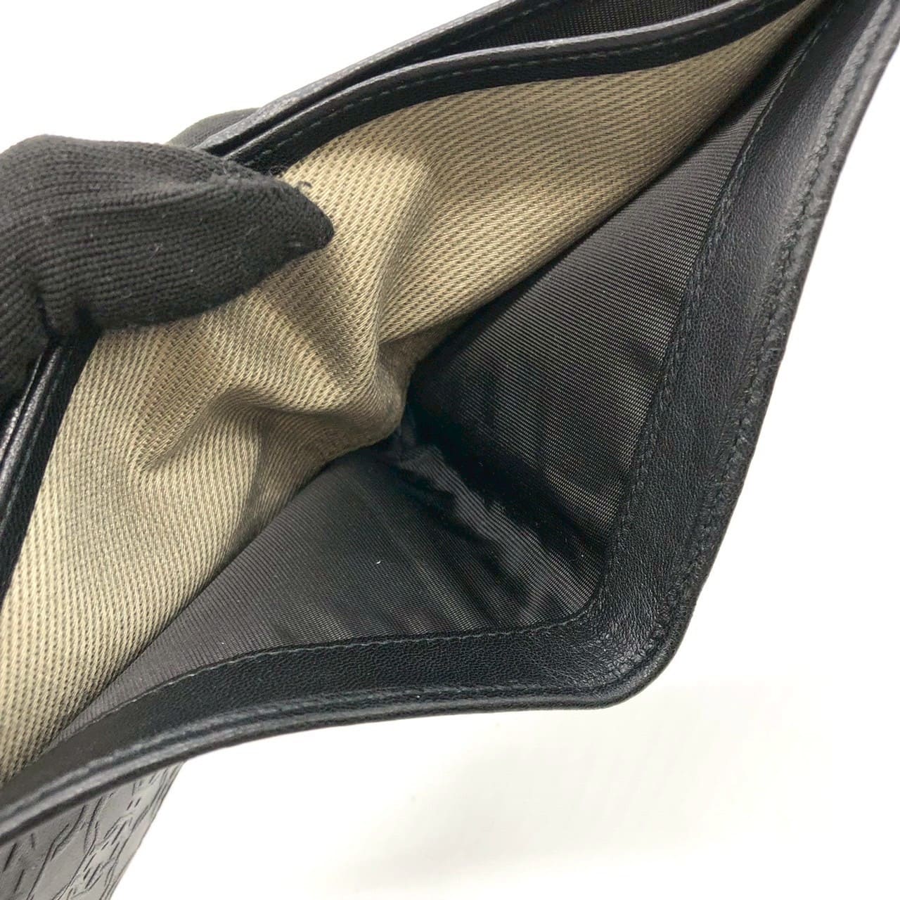 Salvatore Ferragamo Gancini Bi-fold Leather Wallet, Black, for Women and Men PRE-OWNED