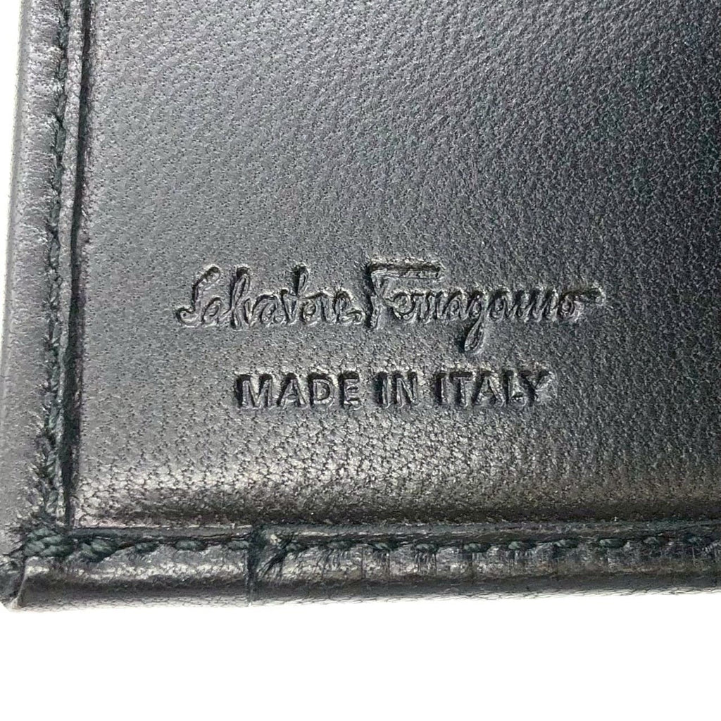 Salvatore Ferragamo Gancini Bi-fold Leather Wallet, Black, for Women and Men PRE-OWNED