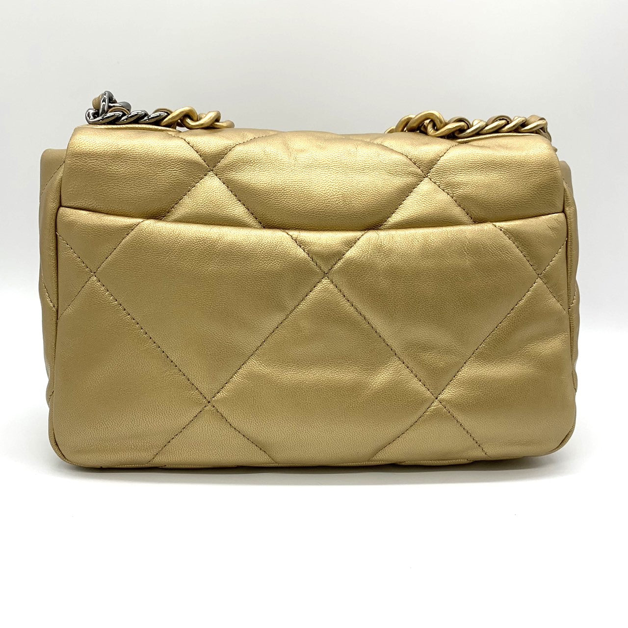 CHANEL19 Chanel Dixneuf Medium Size Maxi Matelassé Chain Shoulder Bag Handbag 2-way Women's