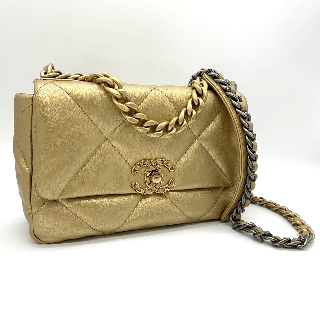 CHANEL19 Chanel Dixneuf Medium Size Maxi Matelassé Chain Shoulder Bag Handbag 2-way Women's