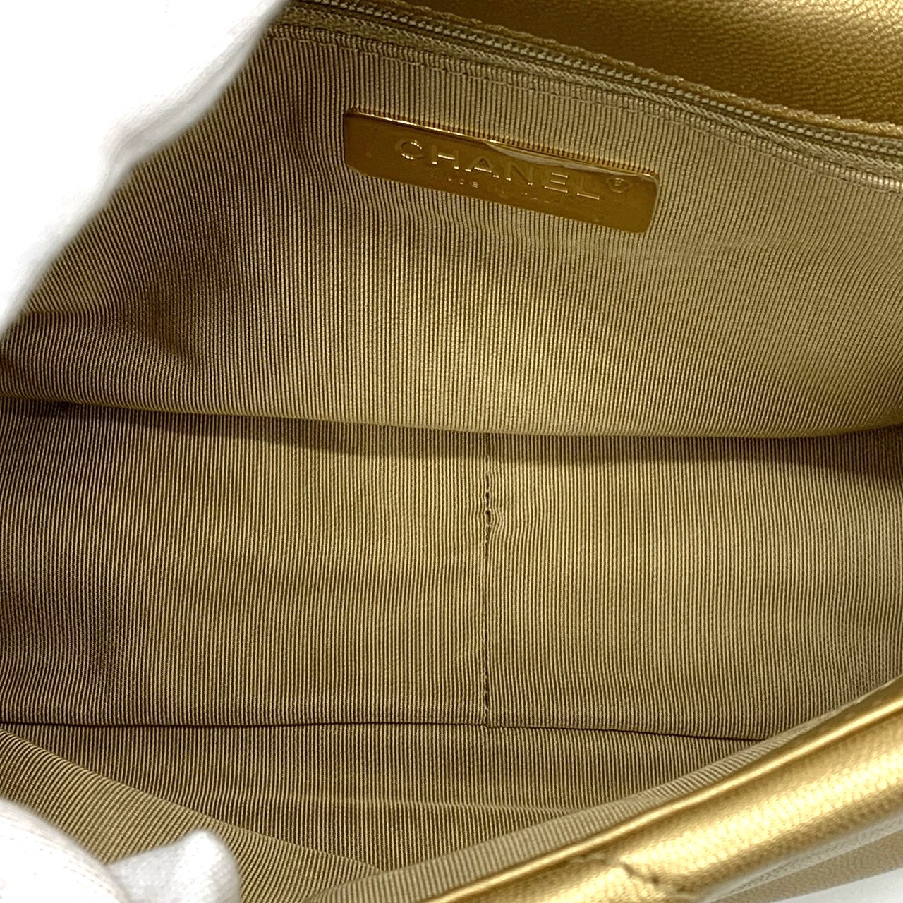 CHANEL19 Chanel Dixneuf Medium Size Maxi Matelassé Chain Shoulder Bag Handbag 2-way Women's