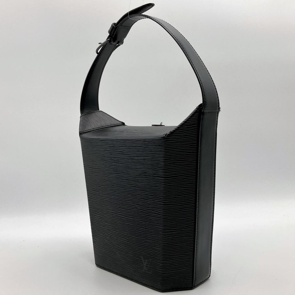 Louis Vuitton M80161/Sac Sau Epi Noir Handbag in Black Leather