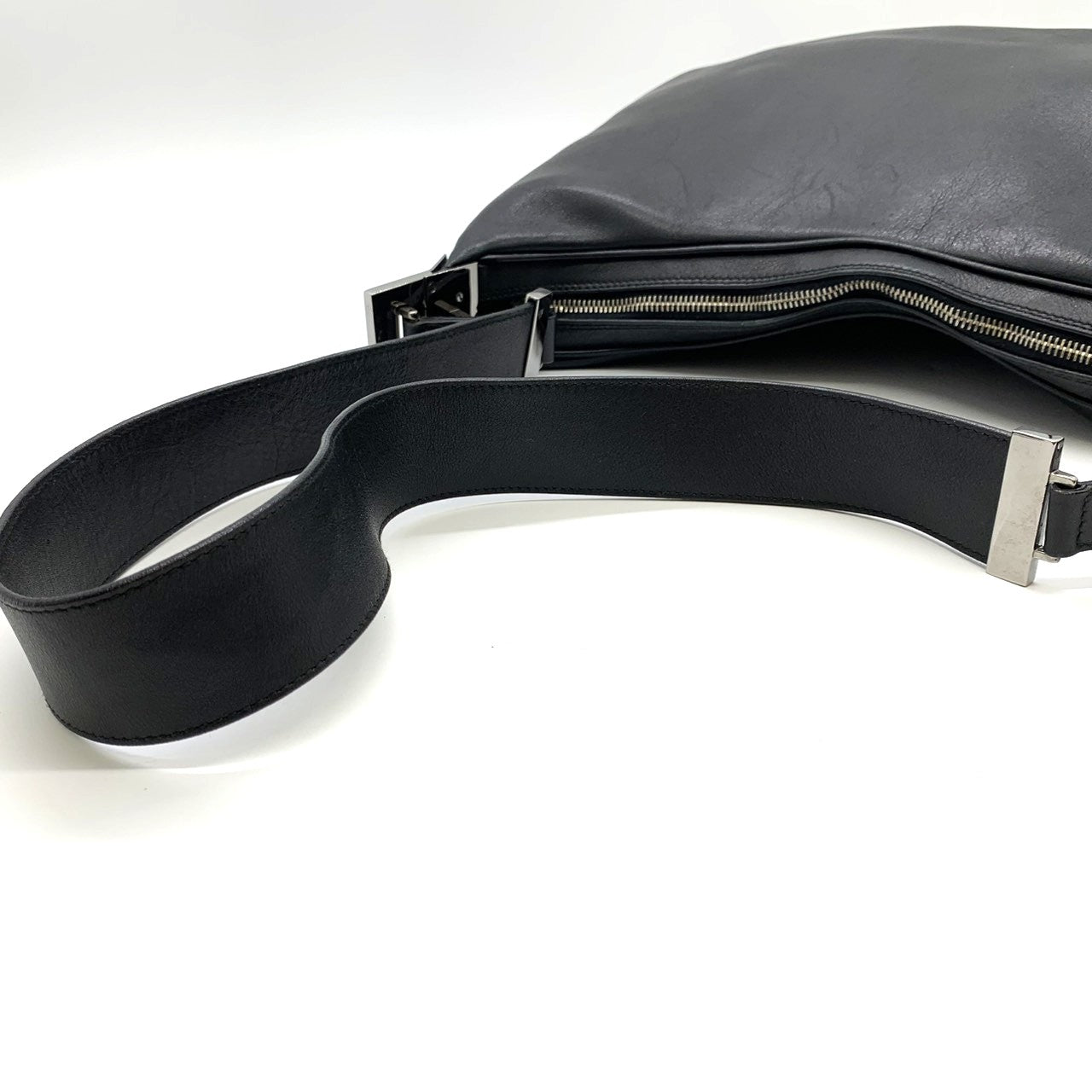 GUCCI 001 3341 Shoulder Bag Leather Black Women's Fashion