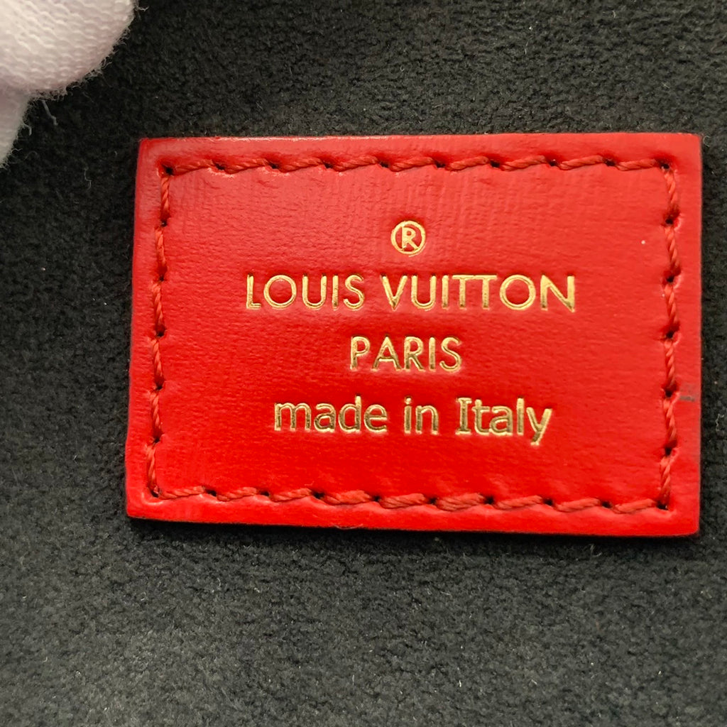 LOUIS VUITTON Boite Chapeau Souple Shoulder Bag, Monogram Vernis, Red, Women's Fashion M54100