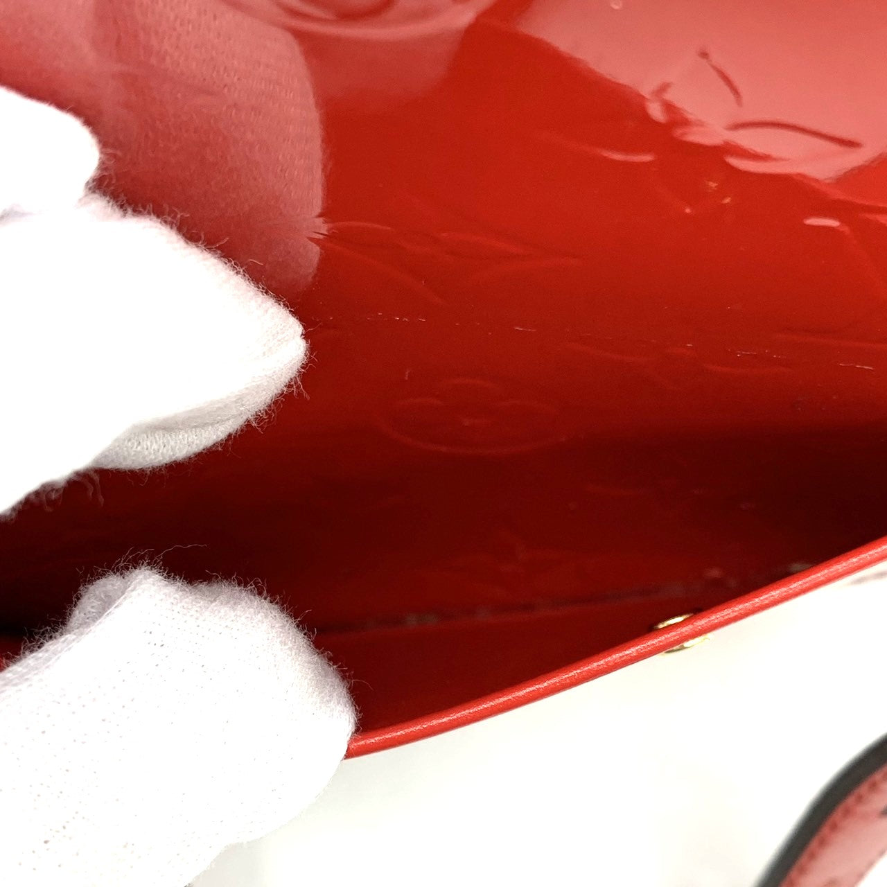 LOUIS VUITTON Boite Chapeau Souple Shoulder Bag, Monogram Vernis, Red, Women's Fashion M54100