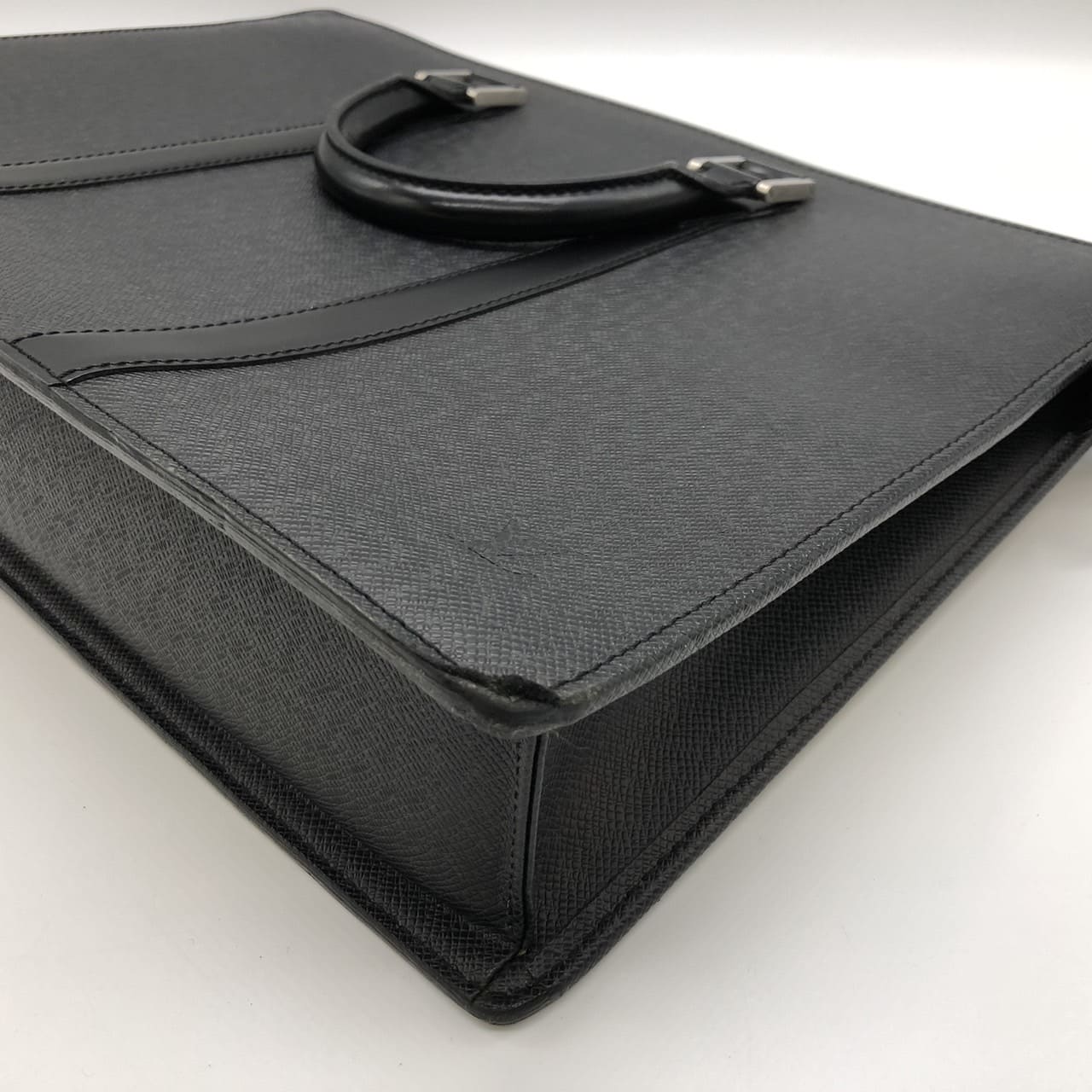 LOUIS VUITTON M30052 Business Bag Briefcase Port Document Rosan Taiga Leather Black Men's PRE-OWNED Brand