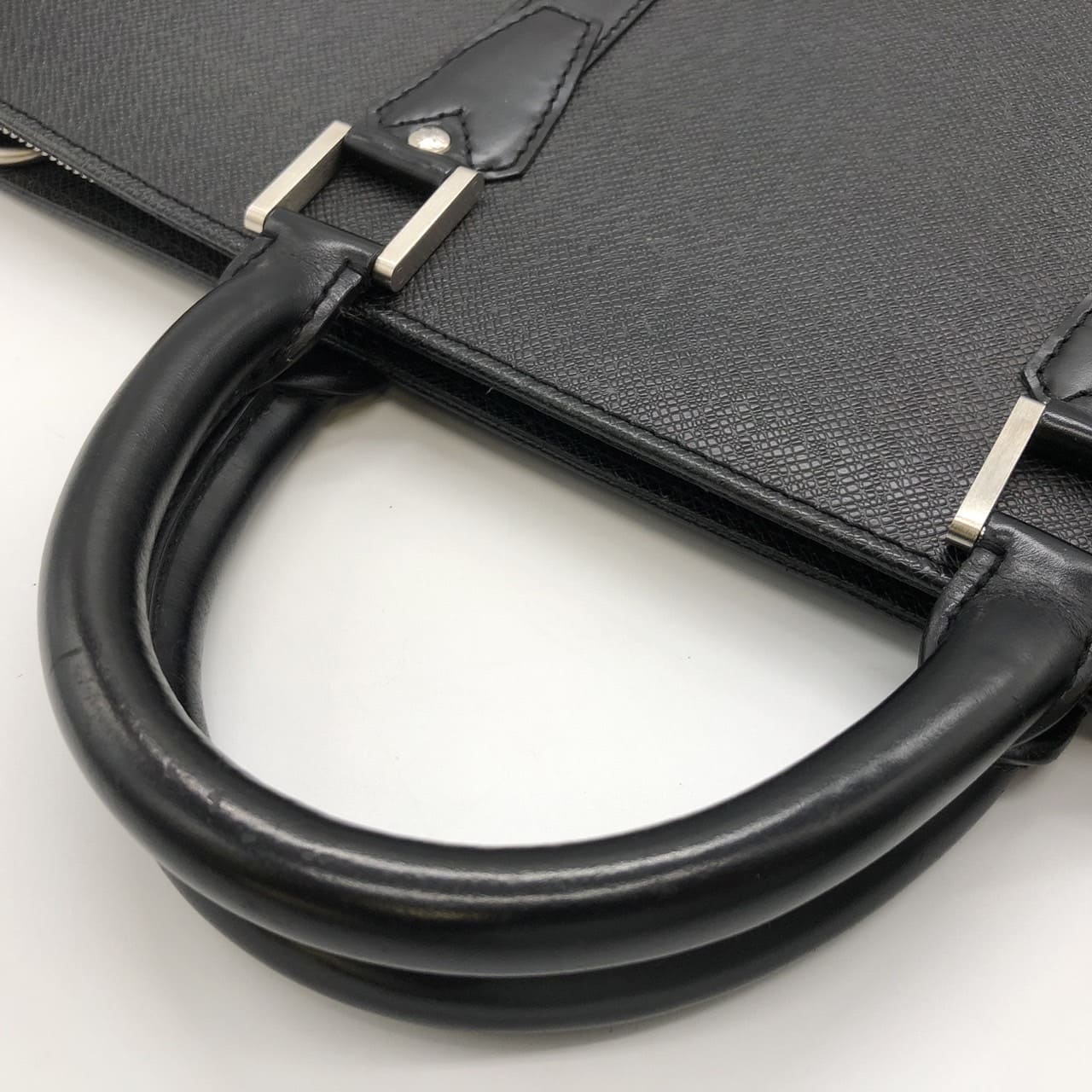 LOUIS VUITTON M30052 Business Bag Briefcase Port Document Rosan Taiga Leather Black Men's PRE-OWNED Brand