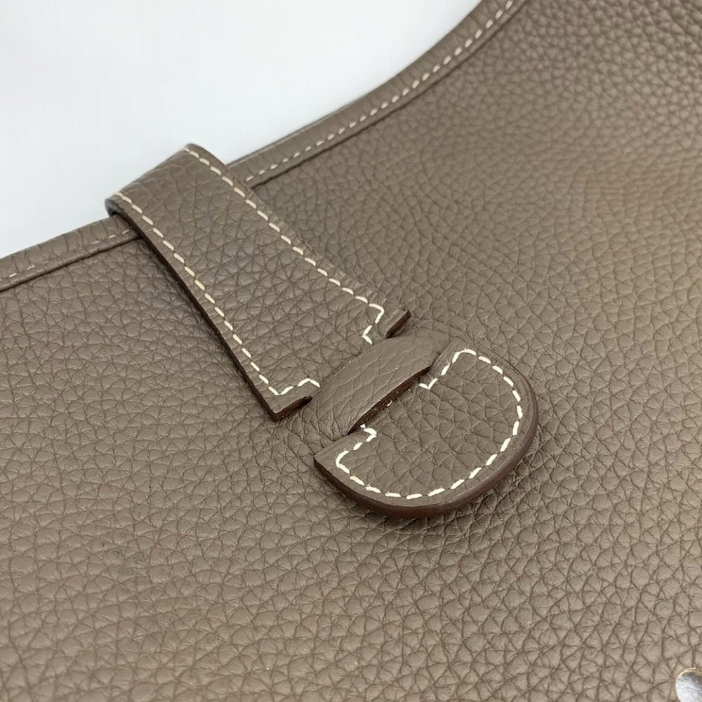 HERMES Evelyne III Evelyne 3 PM Shoulder Bag, Sophisticated, Taurillon Clemence Leather, Elegant, Etoupe Greige