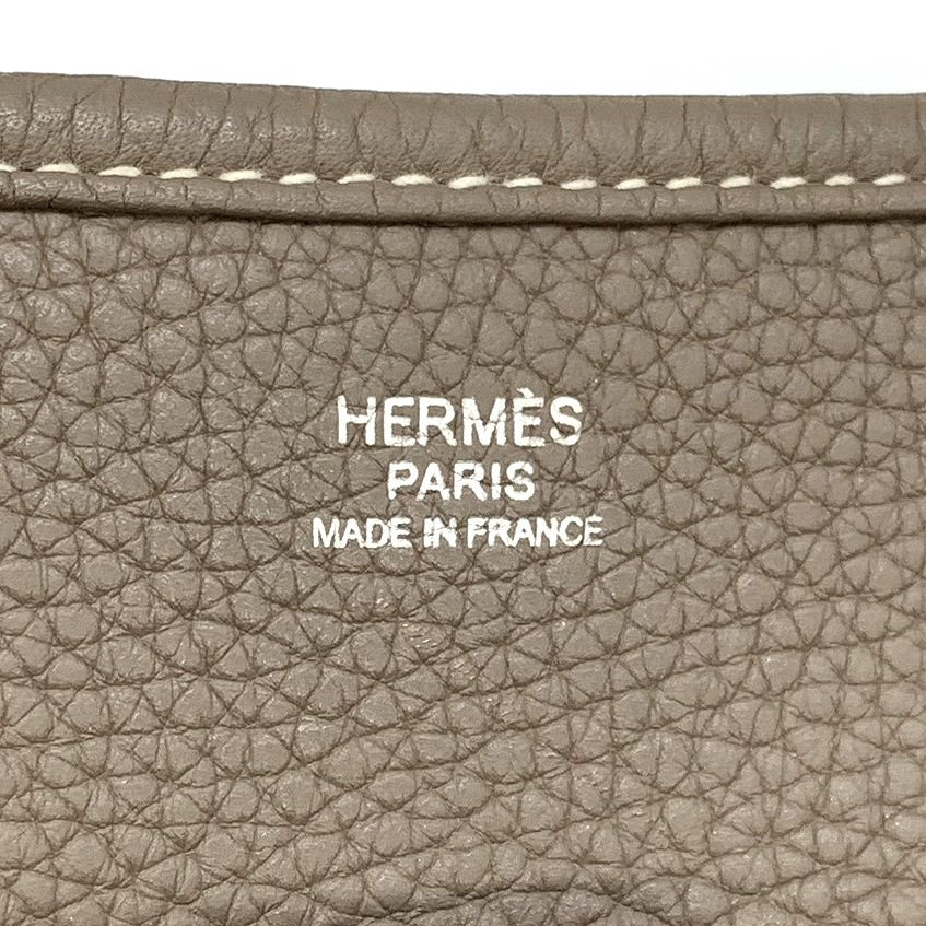 HERMES Evelyne III Evelyne 3 PM Shoulder Bag, Sophisticated, Taurillon Clemence Leather, Elegant, Etoupe Greige