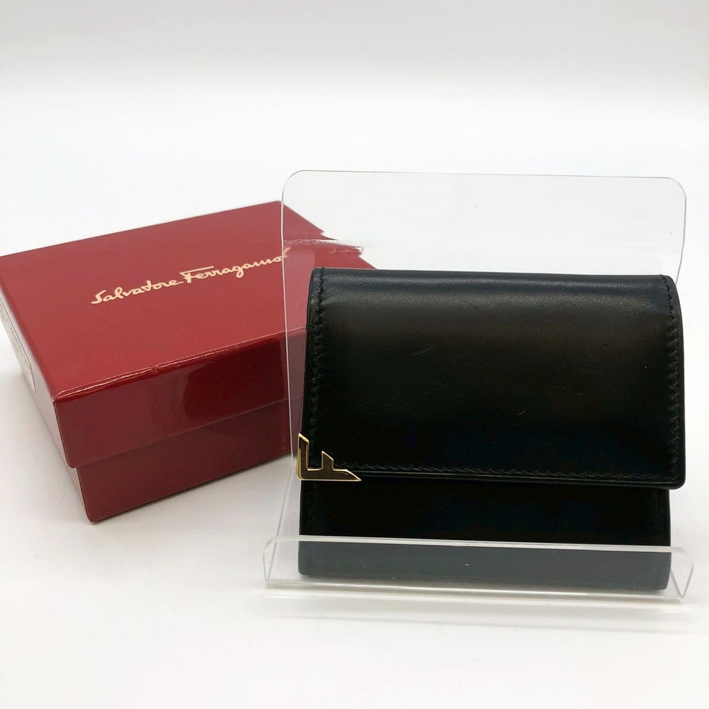 Salvatore Ferragamo coin case, small item holder, wallet, leather, black, women's, men's, vintage, brand, used. PRE-OWNED