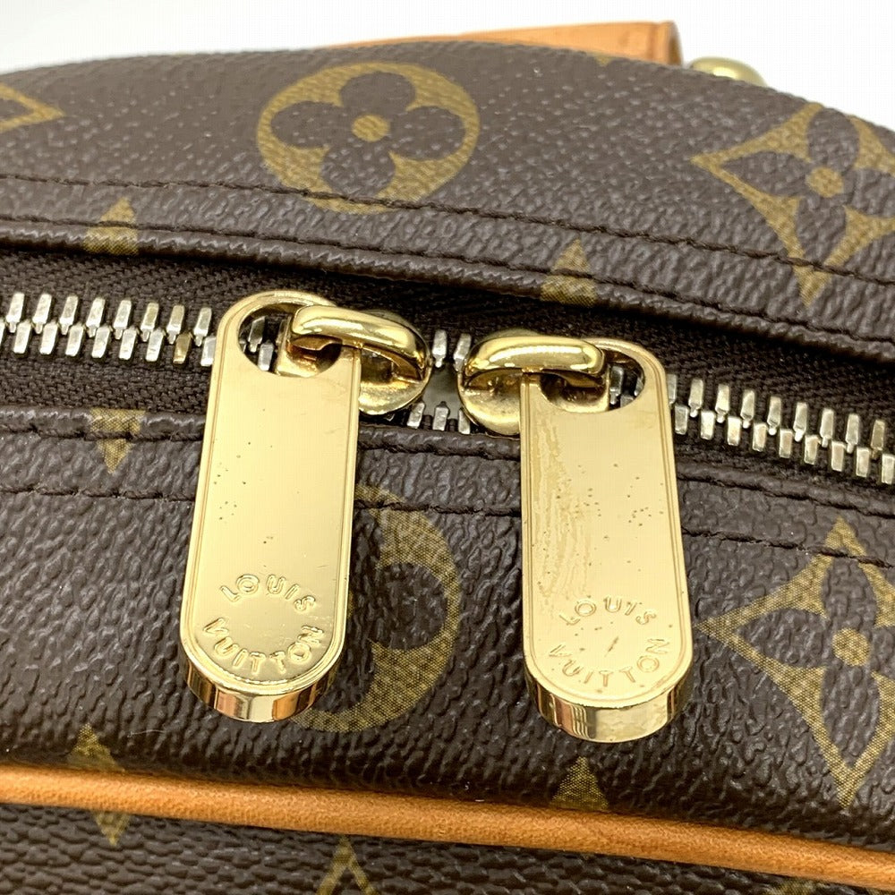 LOUIS VUITTON Manhattan GM Handbag, Monogram Canvas, Brown, M40025