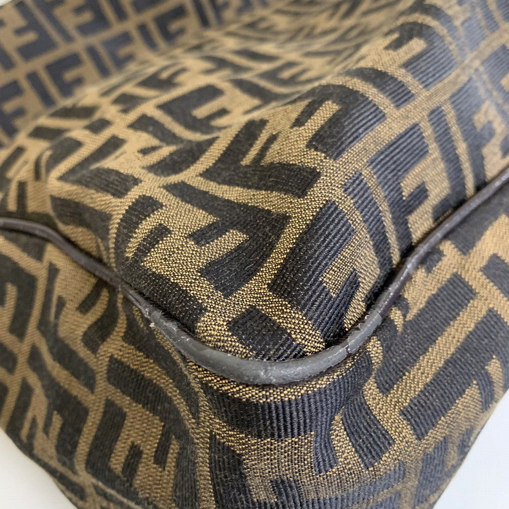 Fendi Zucca A4-sized shoulder bag with FF logo, one-shoulder style, nylon canvas, brown