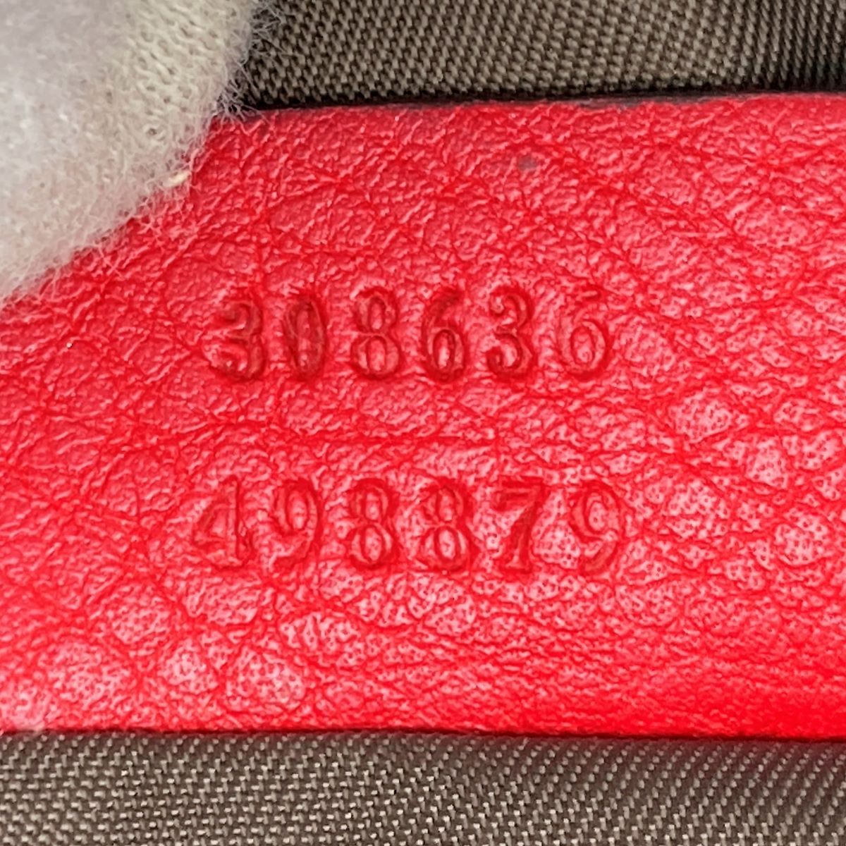 Gucci 308636 Soho Pouch with Tassel and Interlocking G in Red Calfskin Leather