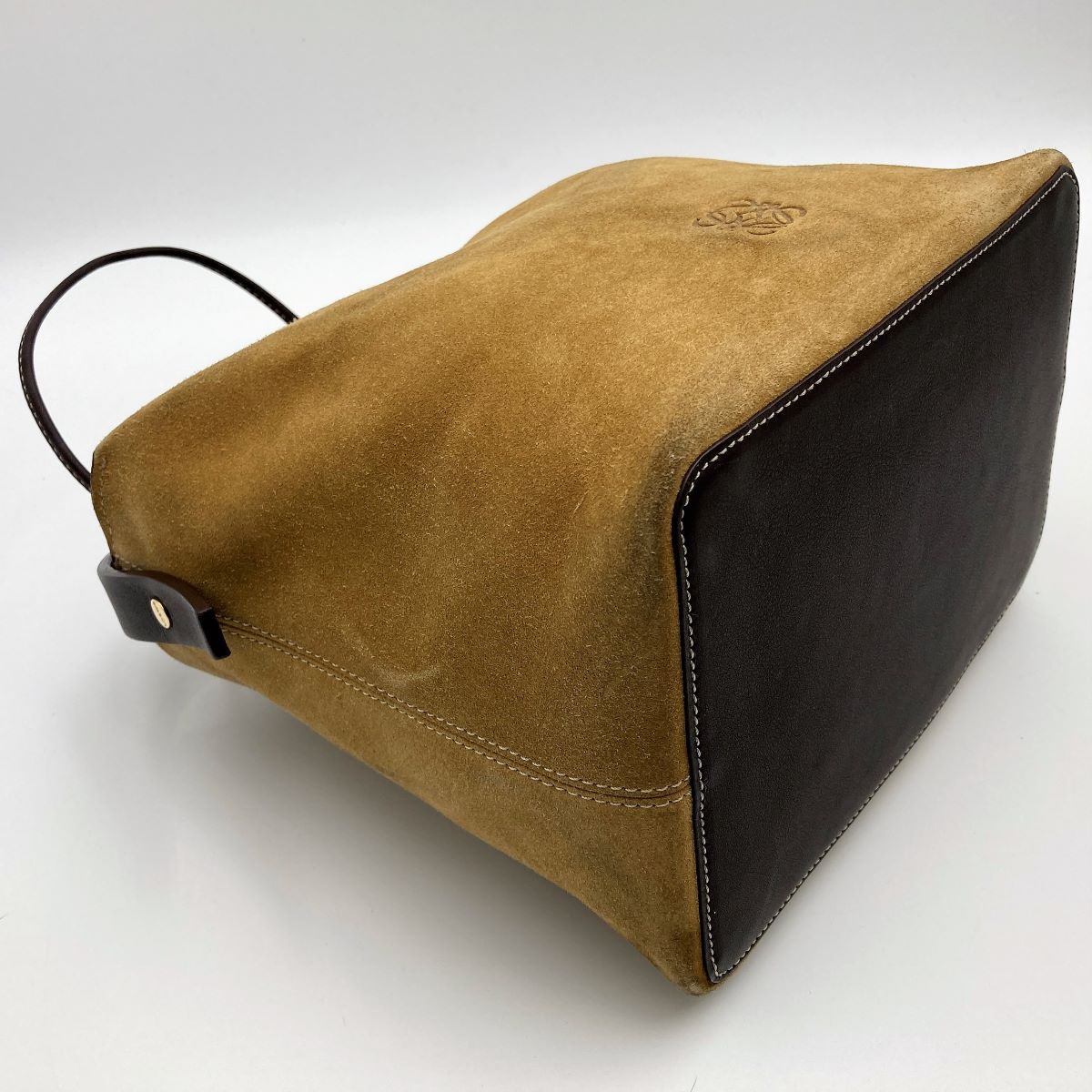 Loewe handbag in beige suede with pouch