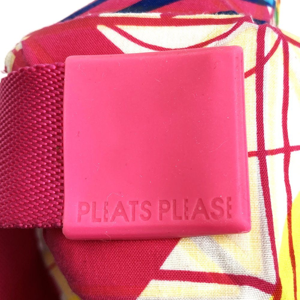 Issey Miyake Pleats Please shoulder bag in pink nylon