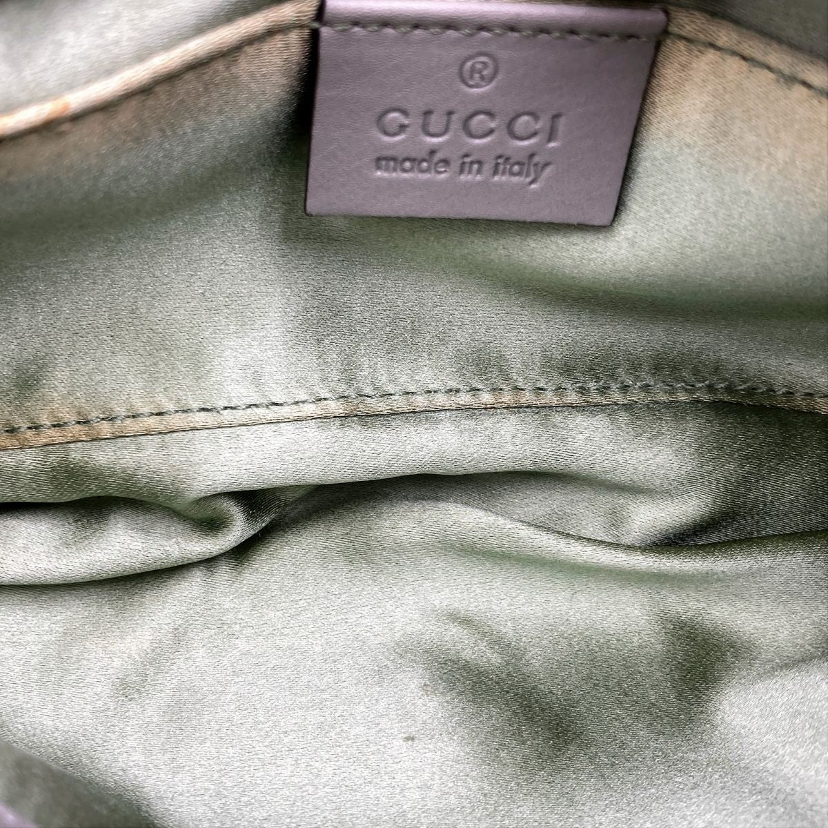 Gucci 208710 Hysteria Handbag in Gold Chain and Green Suede
