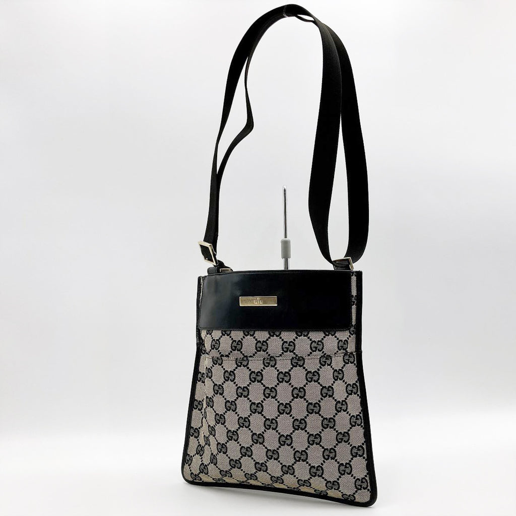 Gucci 019 0348 GG Canvas Shoulder Bag Black