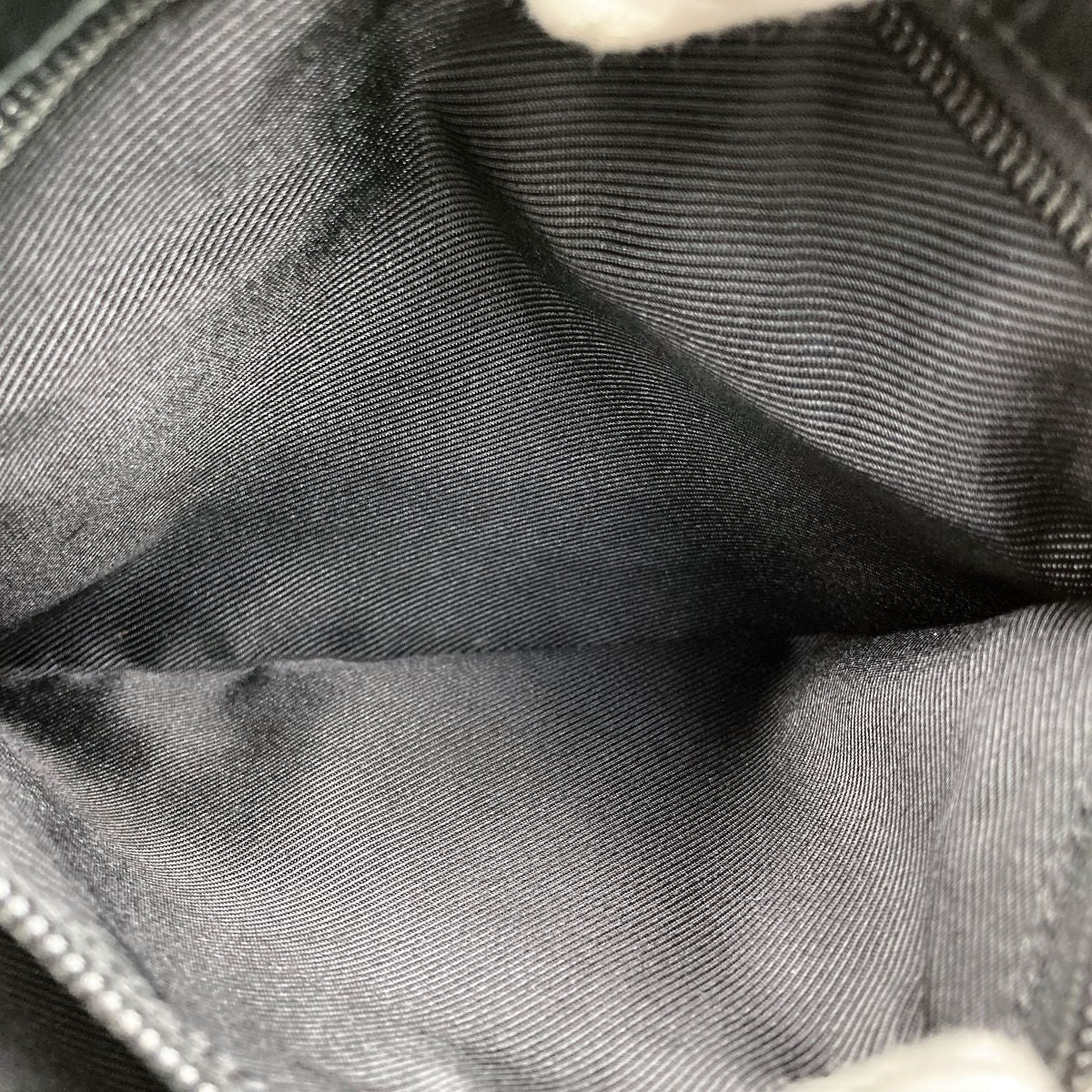 Gucci 019 0348 GG Canvas Shoulder Bag Black