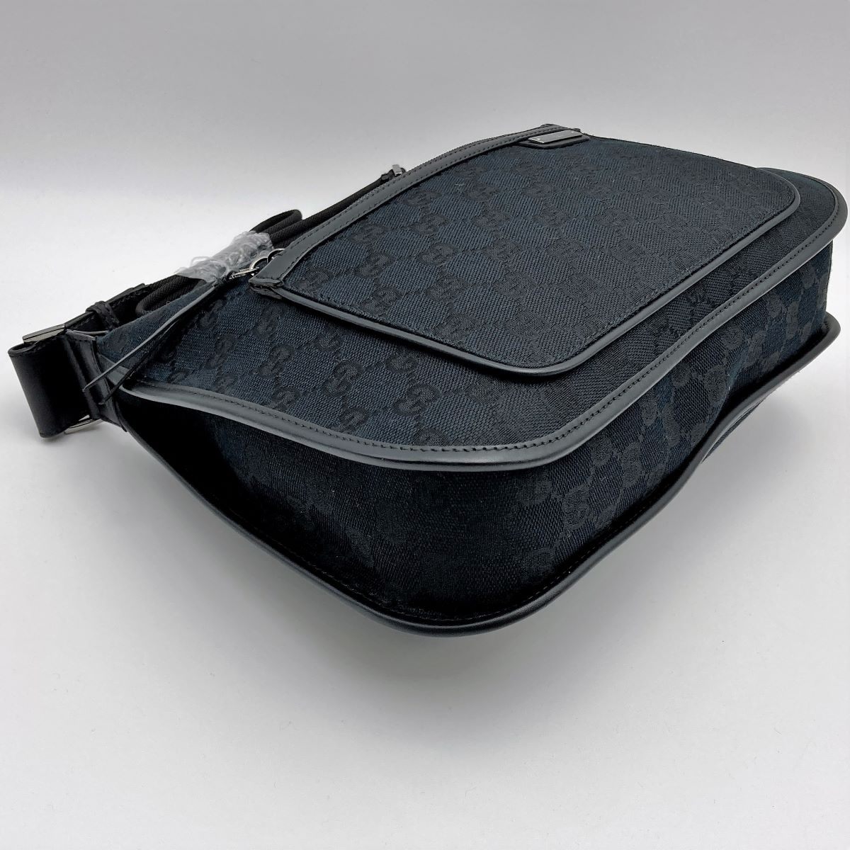 Gucci 001 4198 Shoulder Bag in GG Canvas, Black