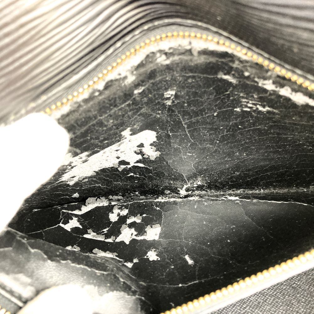 Louis Vuitton Pochette Serie Dragonne Second Bag/Clutch Bag in Epi Leather, Noir Black, M52612