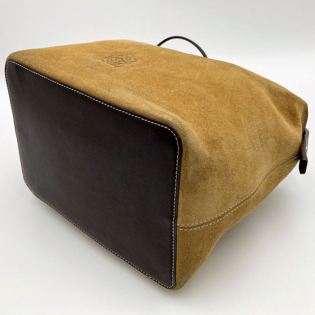 Loewe handbag in beige suede with pouch