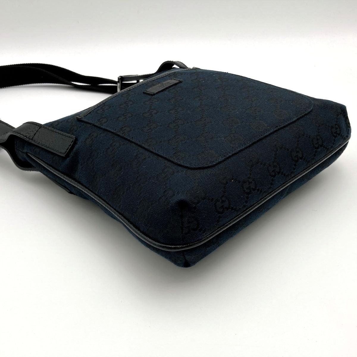 Gucci 122793 Crossbody Shoulder Bag in GG Canvas, Black