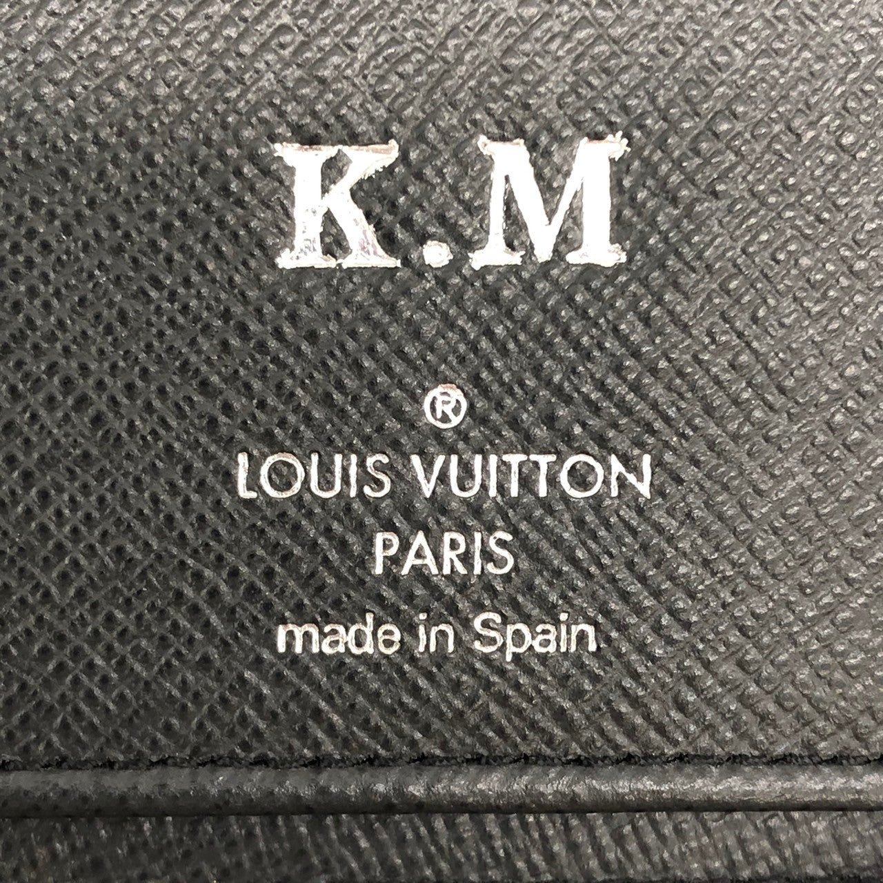 Louis Vuitton Zippy Wallet Vertical M30510 Long Wallet in Black Taiga Leather