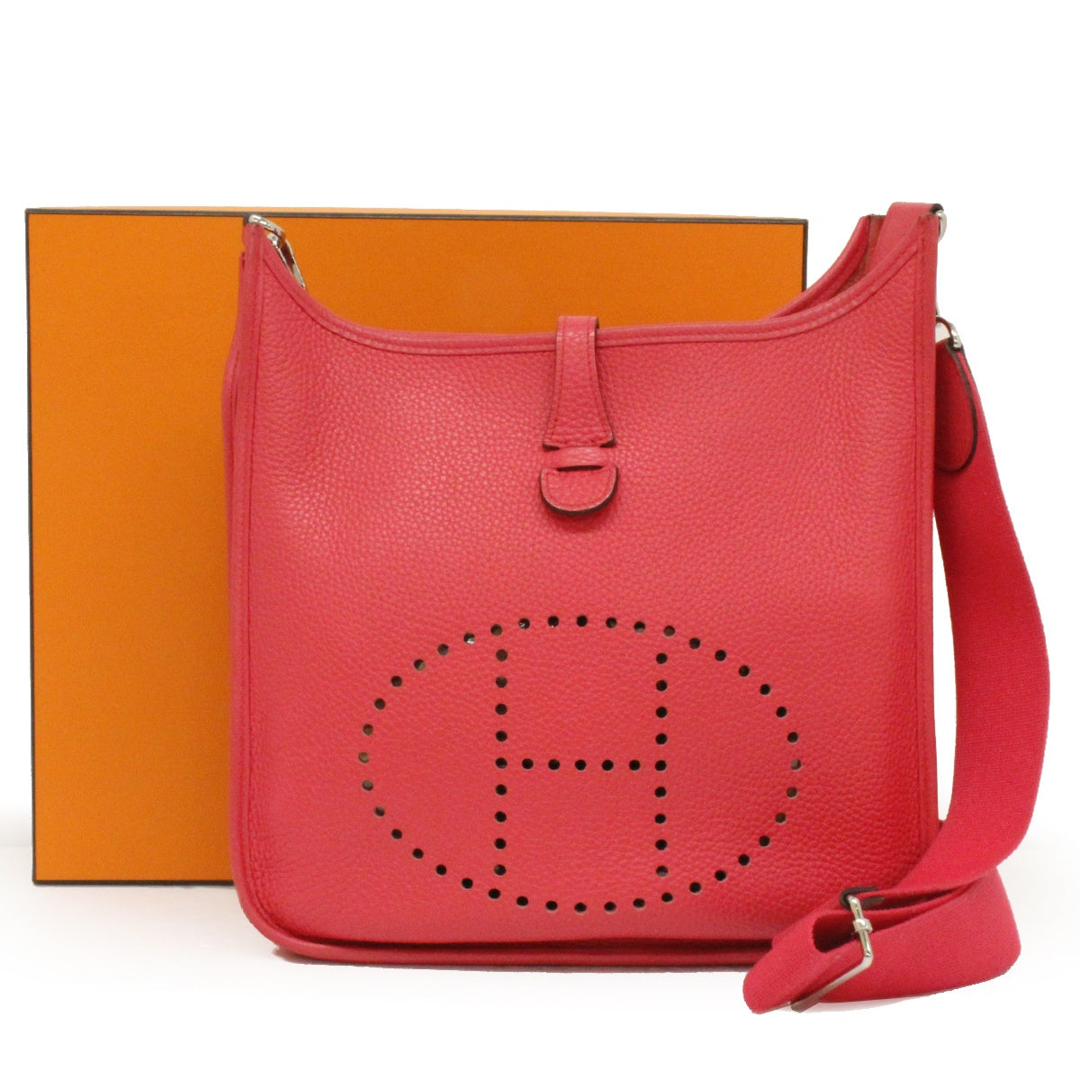 Hermès Evelyne 3 PM 56277CK Shoulder Bag in Taurillon Clemence Rose Extreme (Pink) with D Stamp, Leather Crossbody Bag for Women