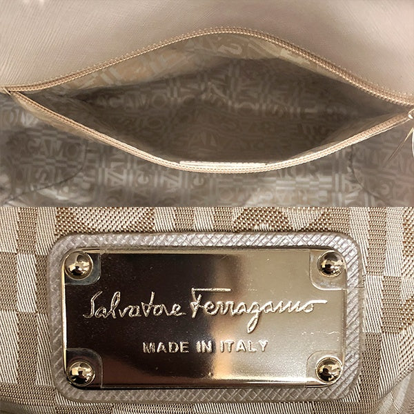 Salvatore Ferragamo shoulder bag in metallic silver and gray leather, DH-21 A234, for women.