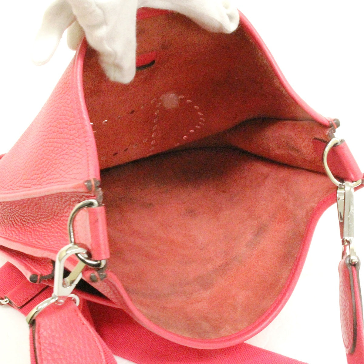 Hermès Evelyne 3 PM 56277CK Shoulder Bag in Taurillon Clemence Rose Extreme (Pink) with D Stamp, Leather Crossbody Bag for Women