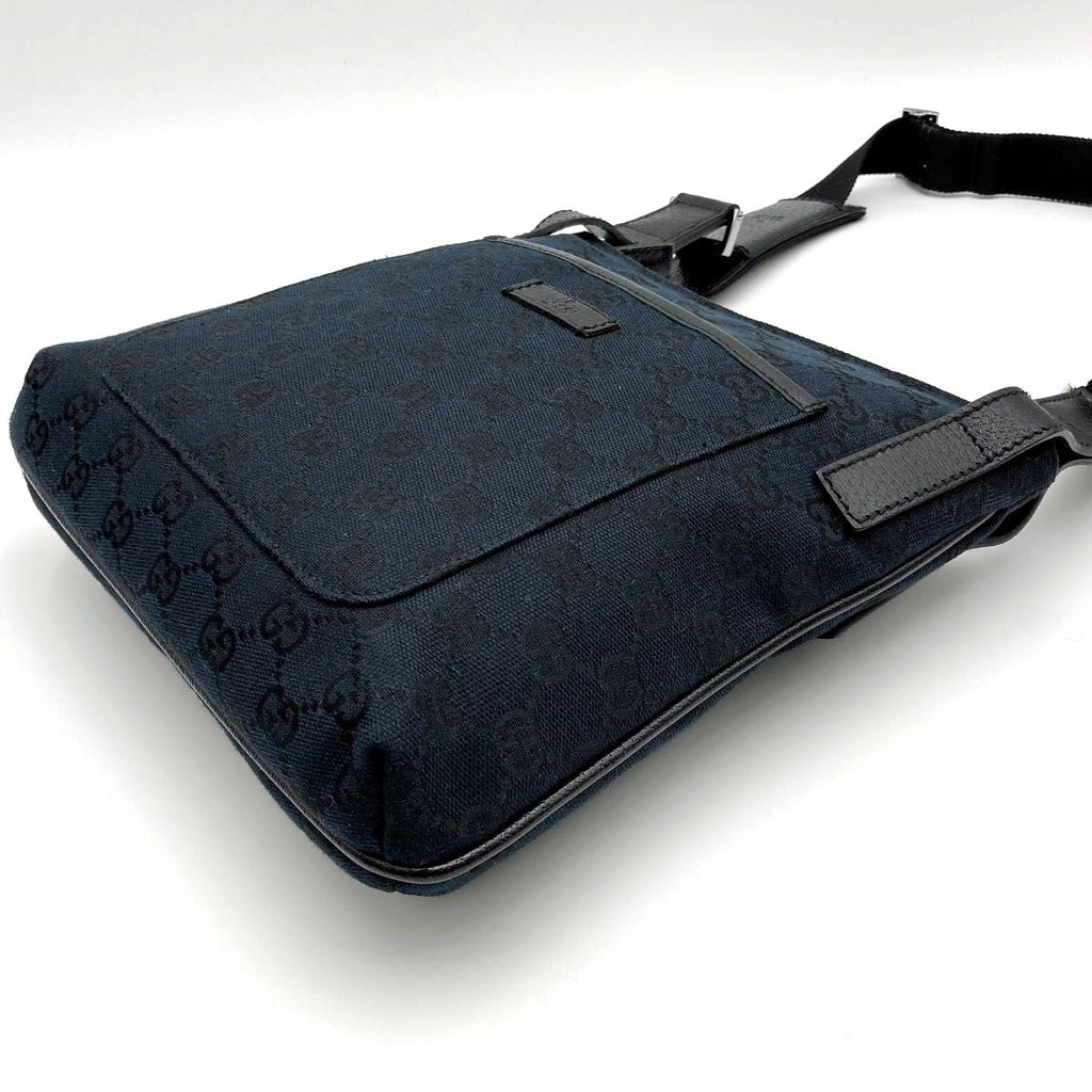 Gucci 122793 Crossbody Shoulder Bag in GG Canvas, Black