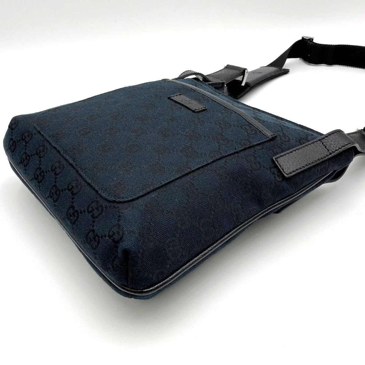 Gucci 122793 Crossbody Shoulder Bag in GG Canvas, Black